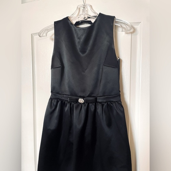 RAOUL Black Satin Sleeveless Mini Dress Cocktail Party Formal Rhinestone Size 6 - Picture 4 of 13